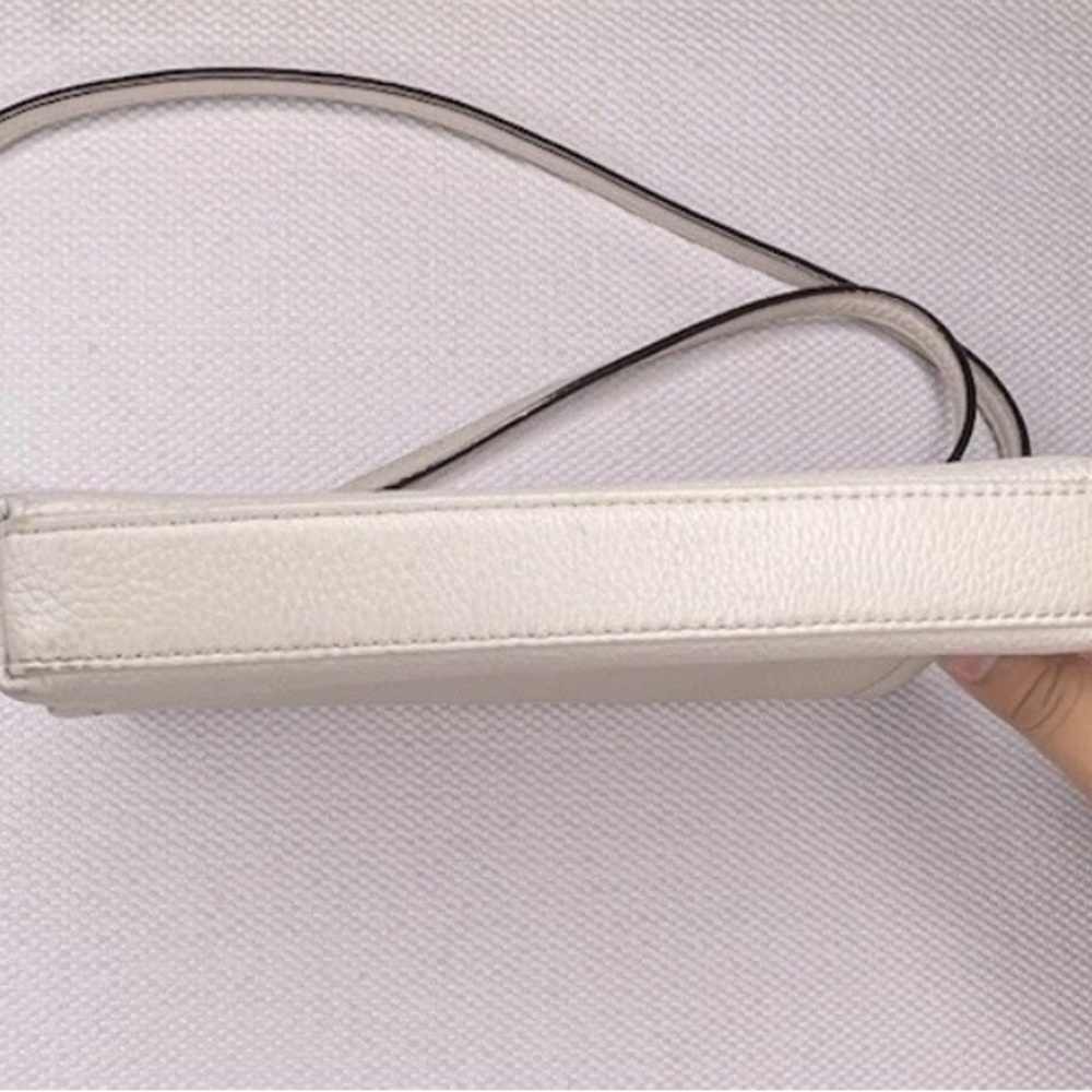Kate Spade New York Pebbled Leather Crossbody Bag in Eggshell Rose Color - Picture 3 of 4